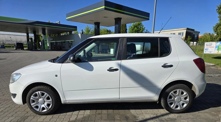 Skoda Fabia cena 9499 przebieg: 251839, rok produkcji 2010 z Śmigiel małe 172